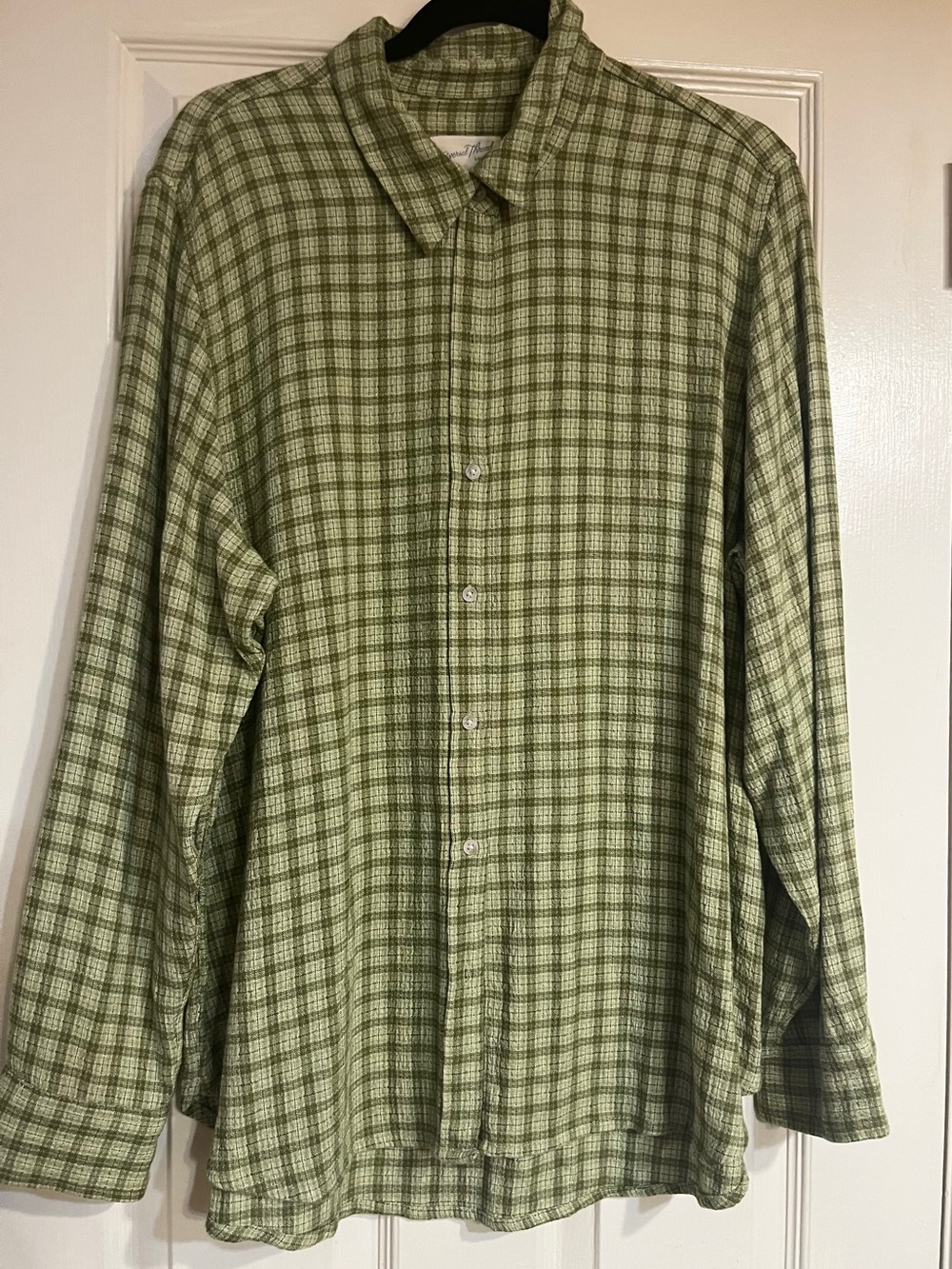 Universal Thread Green Plaid Button-Down Shirt